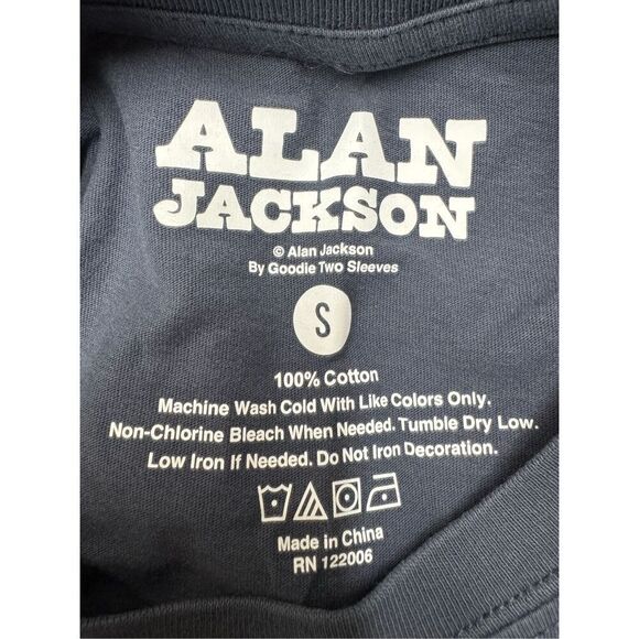 NWT Forever 21 Alan Jackson Gone Country Graphic Baby Tee Size Small - Picture 4 of 7